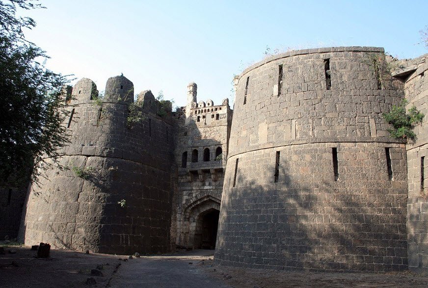 Solapur fort